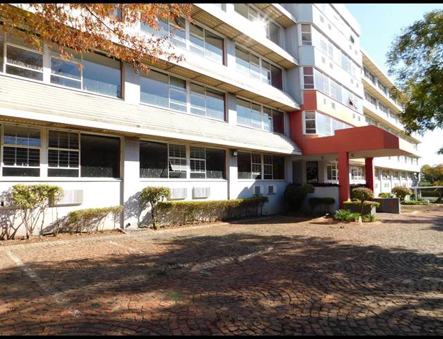 860M² OFFICE TO LET IN RANDBURG CENTRAL